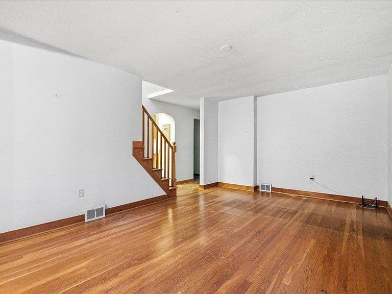 26 Pennington Drive photo 4