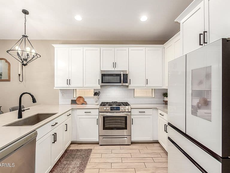 9624 E THUNDERBOLT Avenue photo 2