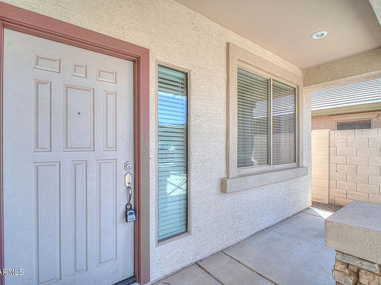 40711 W ROBBINS Drive photo 5