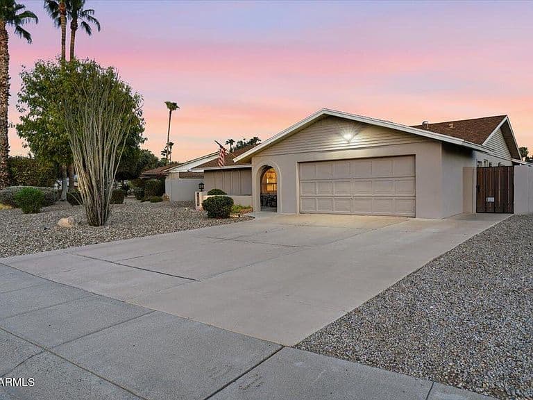 5009 E BLANCHE Drive photo 2