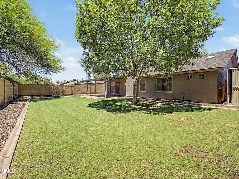 25 W SEQUOIA Drive photo 2