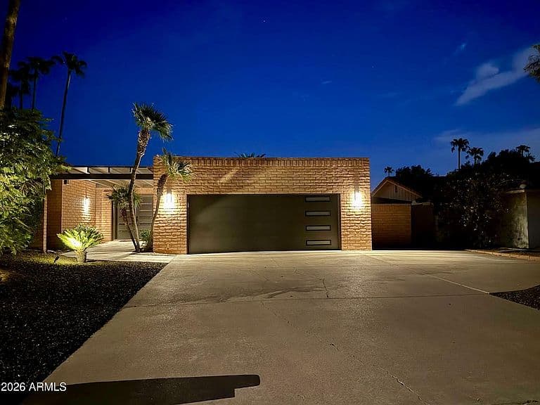 15217 N HANA MAUI Drive photo 2