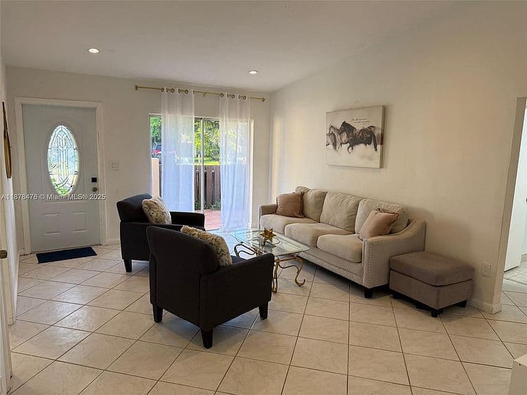 12413 SW 112th Ter photo 3