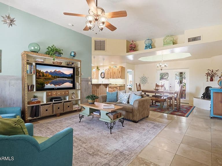 4755 E KERRY Drive photo 4