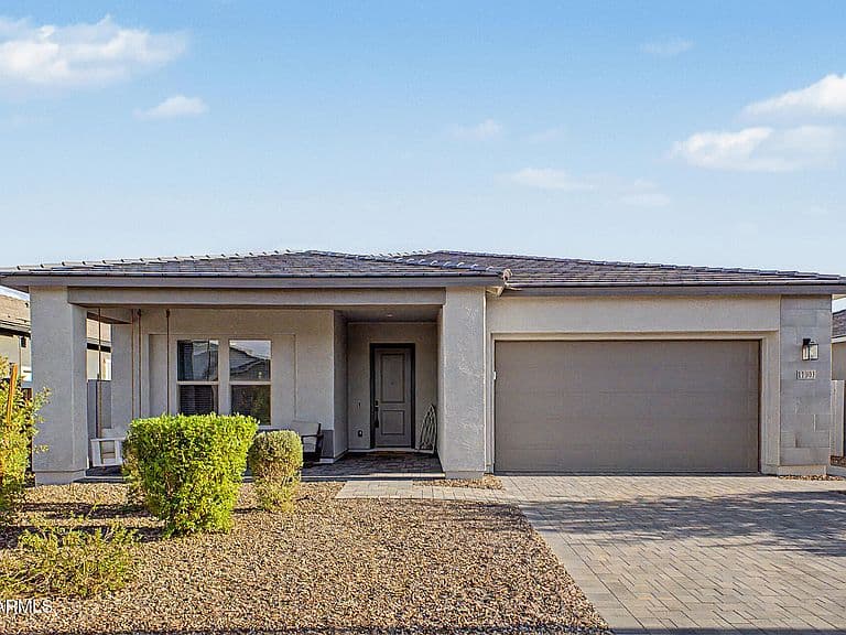 11303 E UTAH Avenue photo 2