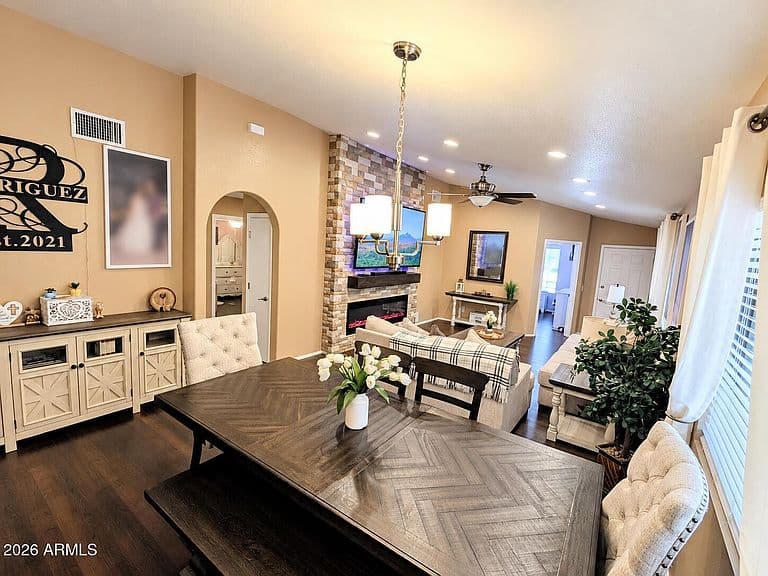4528 Chaparral Loop photo 4