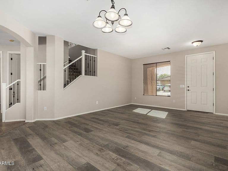 1036 E Oak Rd photo 3