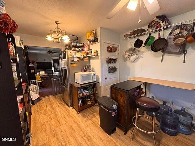 217 S Chestnut St photo 4