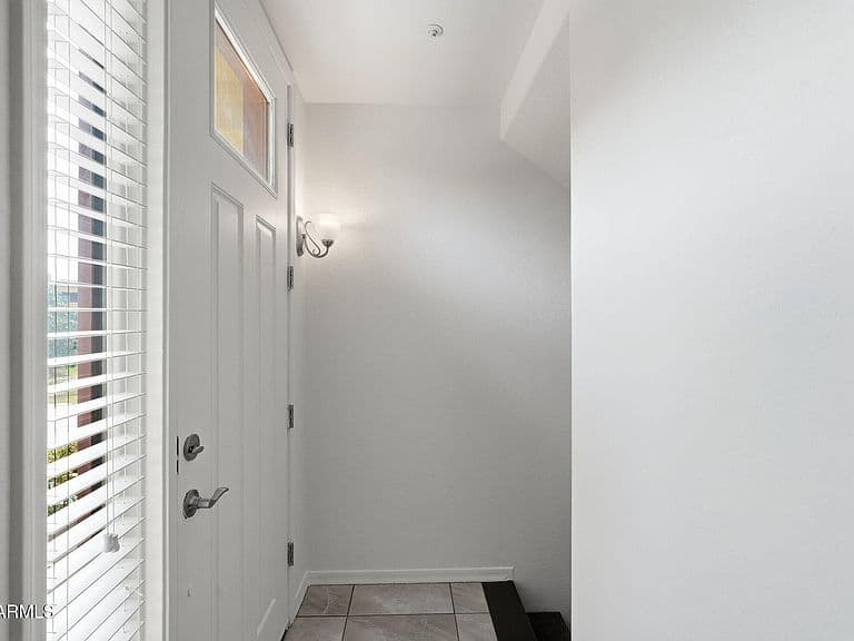 7101 W LINDA Lane photo 5