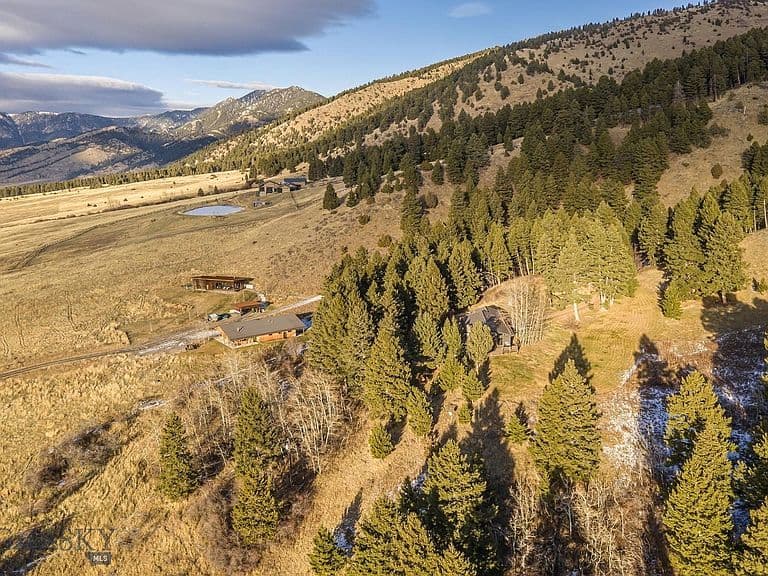 17640 Rocky Mountain Rd photo 2