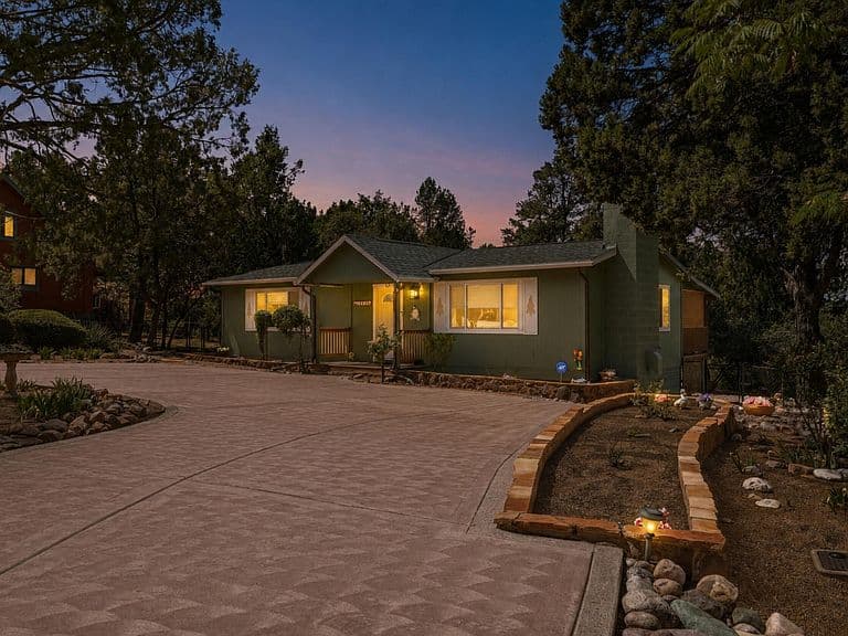 1010 N Gila Dr photo 2