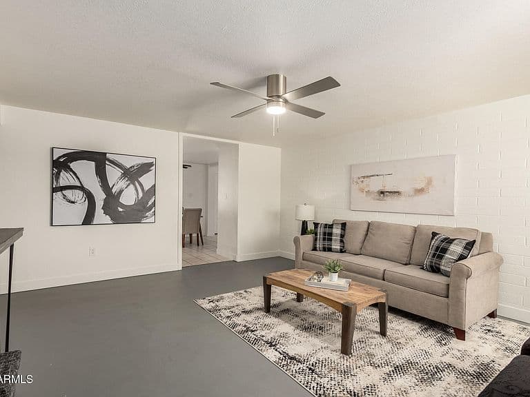 13839 N 33rd St photo 5