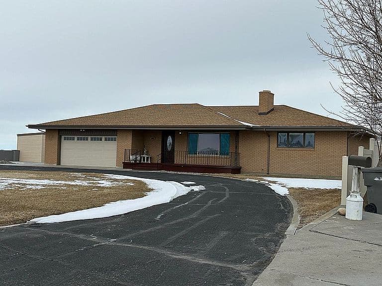 454 E Highway 81 photo 5