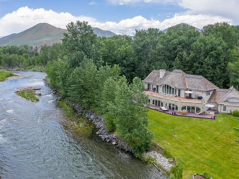 114 Deer Creek Ln photo 5