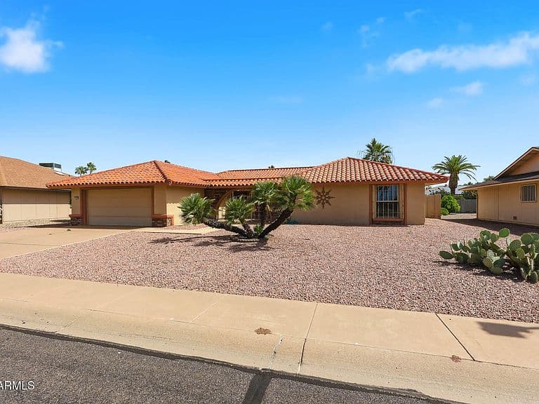 13042 W Westgate Drive photo 3