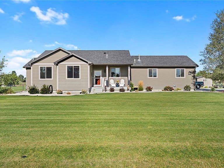3215 Brookway Dr photo 1