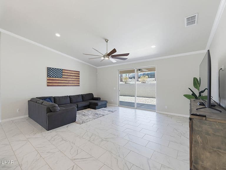 2991 War Eagle Dr photo 4