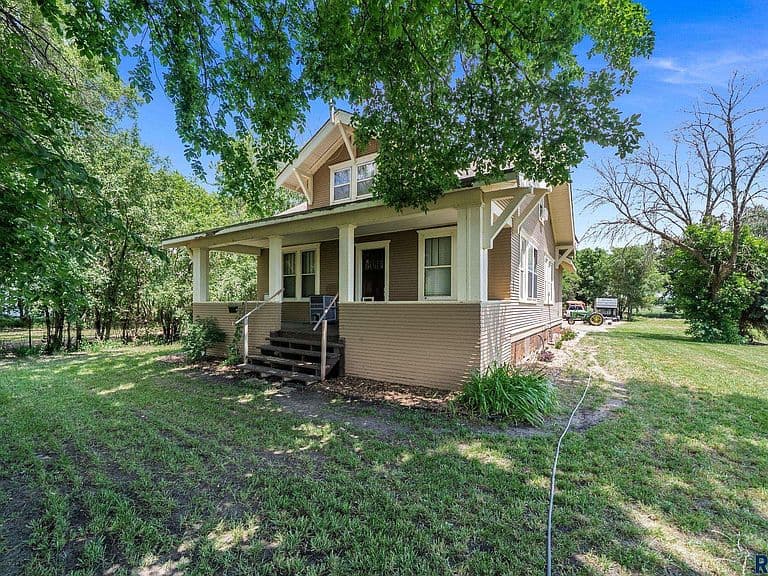 28286 Bartlett Ave photo 2