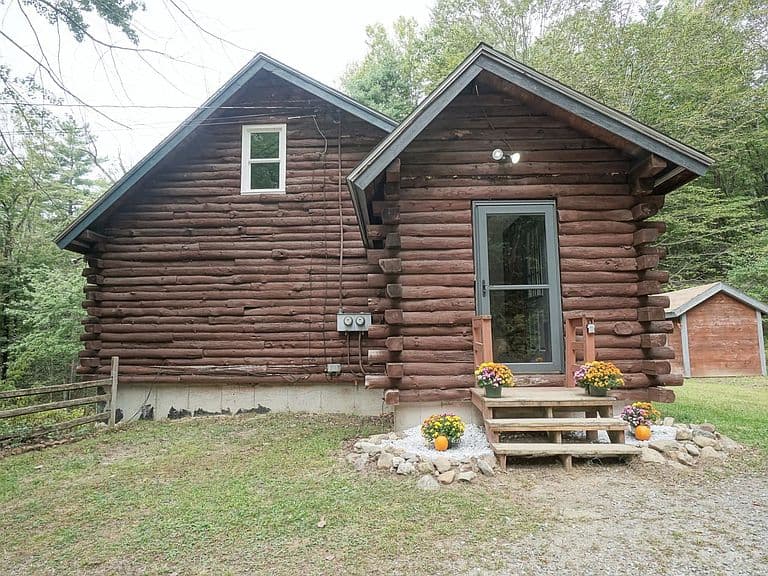 212 Colburn Road photo 5