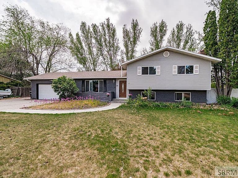 2090 S Heather Ln photo 1