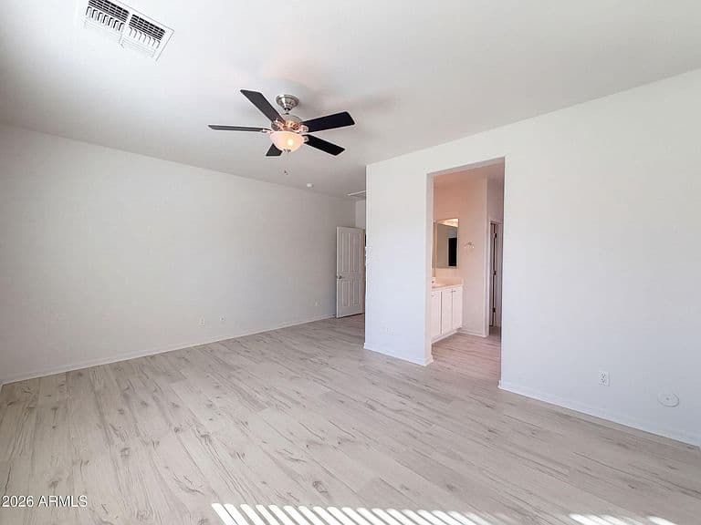 40877 W BEDFORD Drive photo 4