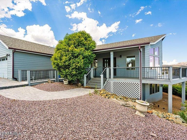 2506 Nolte Dr photo 2