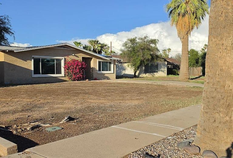 1128 N WALNUT Drive photo 2