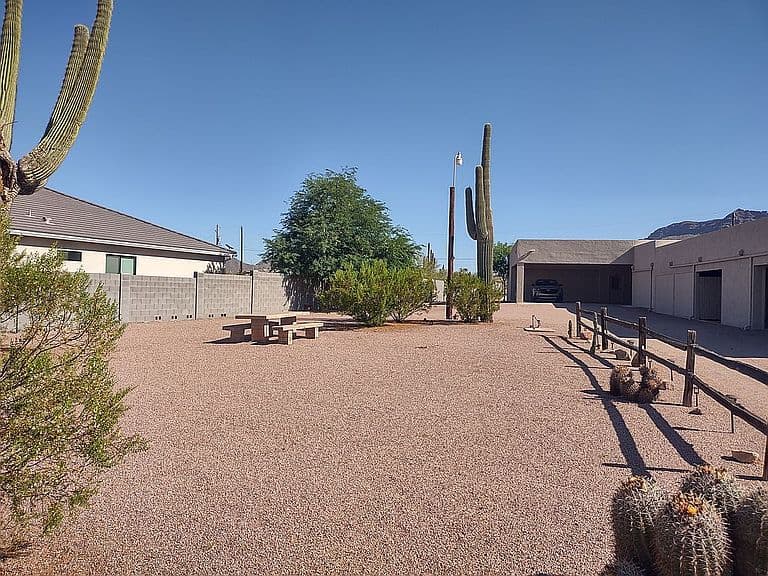 10646 E Jensen St photo 3