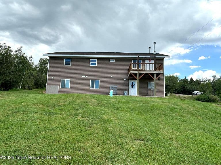 1665 Spring Creek Rd photo 5