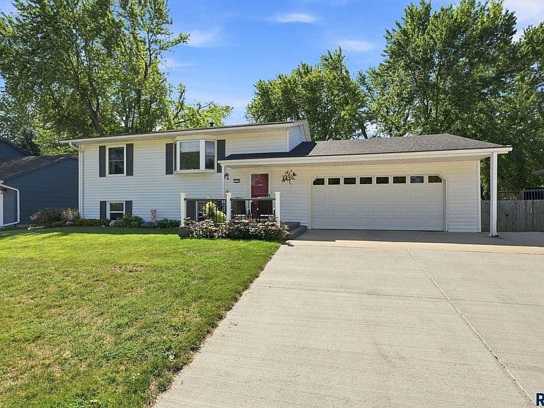 113 Ivy Ln photo 1