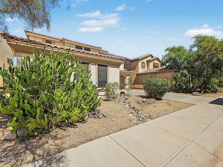 45580 W Starlight Drive photo 3