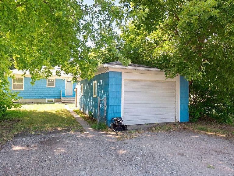 1625 11th St N photo 5