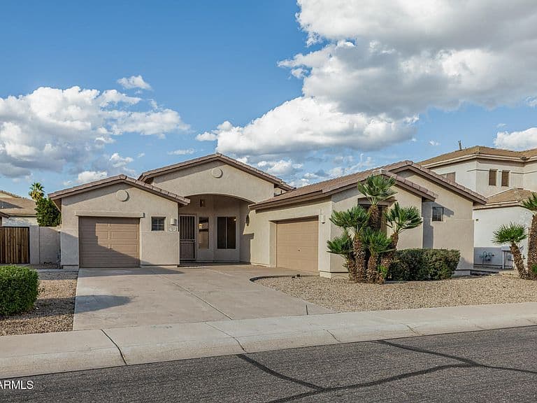 1364 E Whitten Pl photo 2