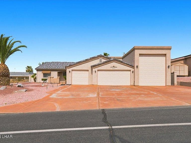 3375 Palo Verde Blvd S photo 2