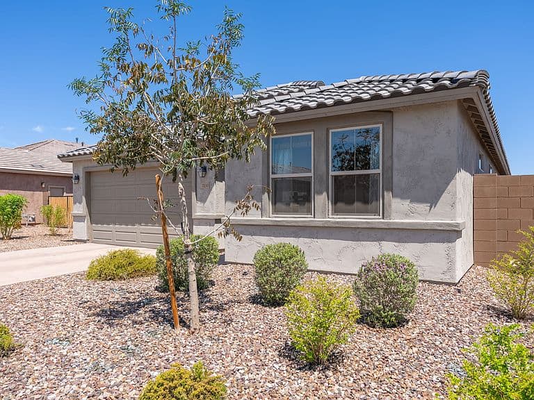 1830 Zinc WAY photo 3