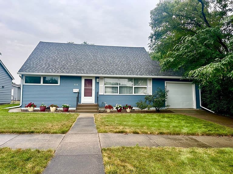 310 S Harrison Ave photo 1