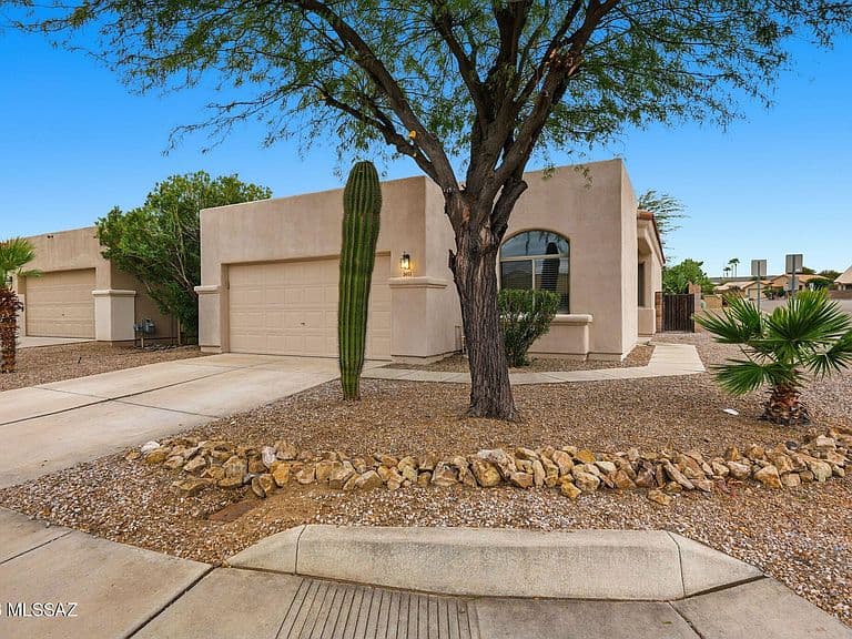 2455 N Avenida Tabica photo 2