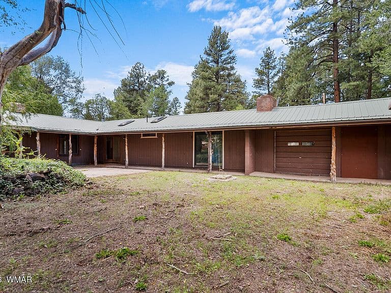 1336 S Penrod Dr photo 3