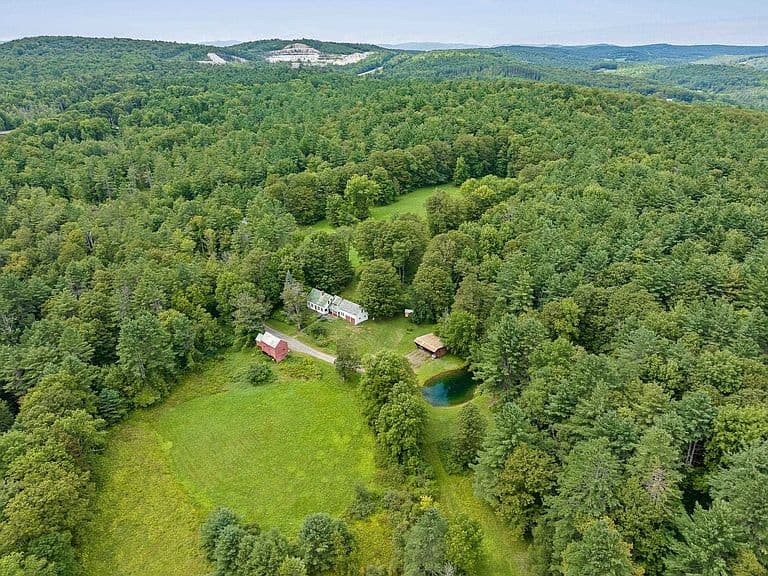 373 Perham Road photo 4