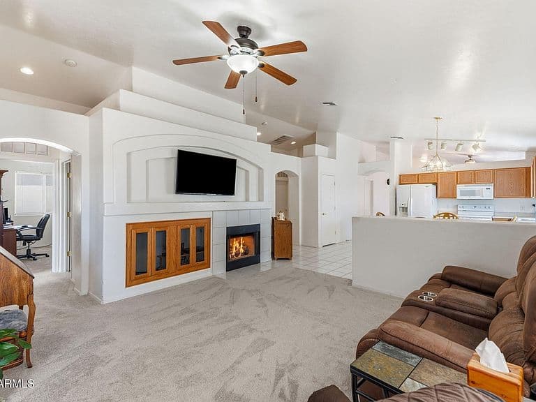 2080 COPPER SKY Drive photo 3