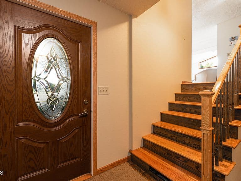 1524 Omaha Dr photo 3