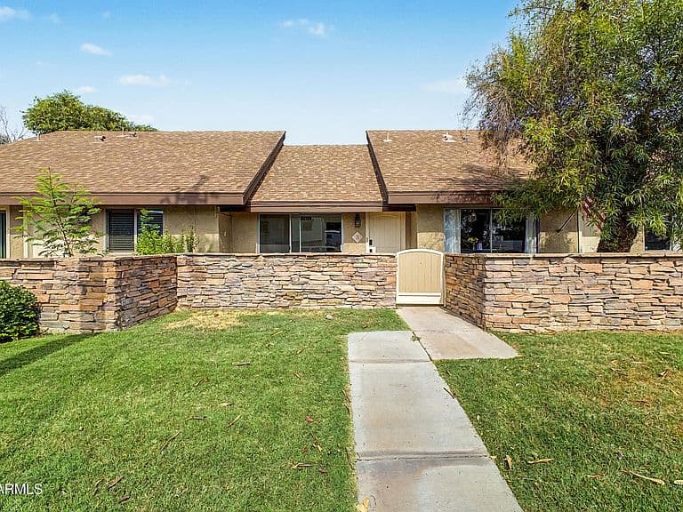 3807 N 30TH Street #3 photo 2