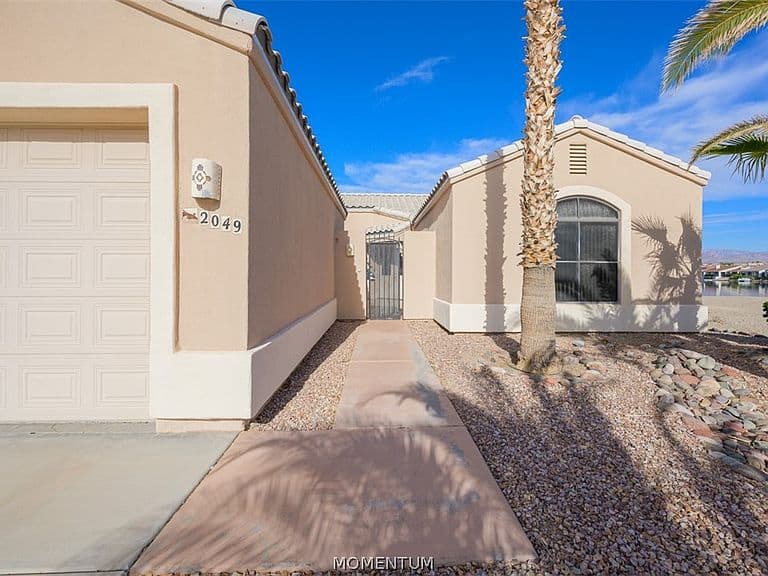 2049 E Lago Grande Place photo 5