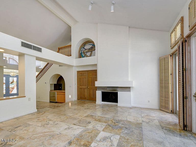 5031 E Calle Brillante photo 4