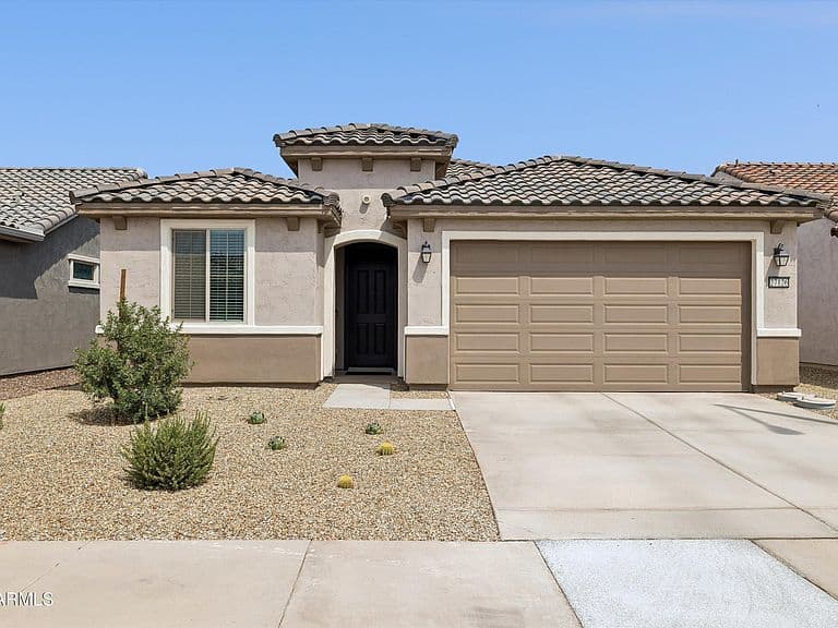 27126 W ADAM Avenue photo 3