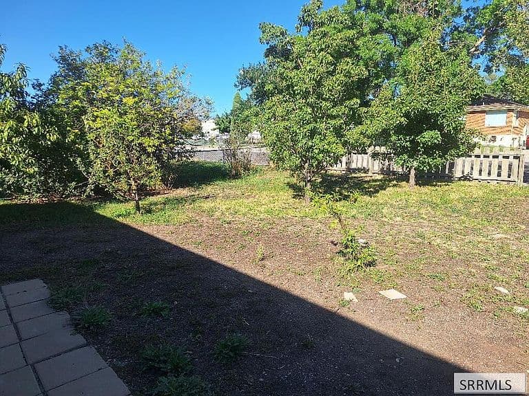 823 Randolph Ave photo 2