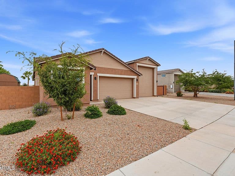108 S NAPLES Lane photo 3