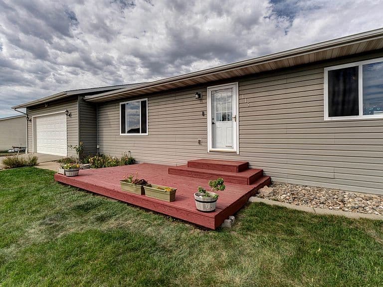 115 Springer Dr photo 3