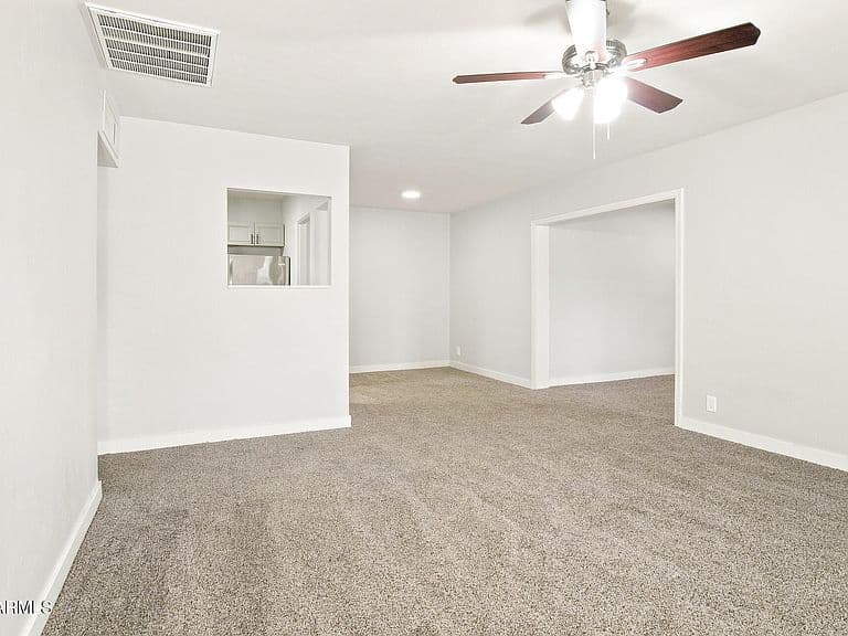 310 4TH Avenue W photo 3