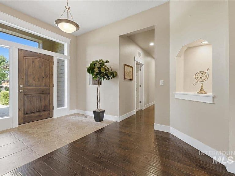 2314 W Herron Loop photo 5